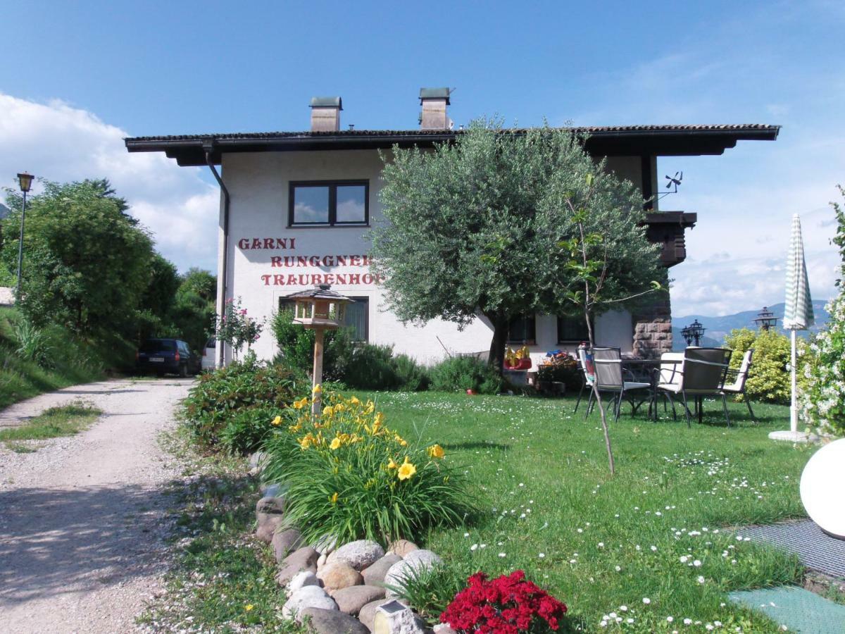 Garni Runggner Traubenhof Hotell Tramin an der Weinstraße Exteriör bild